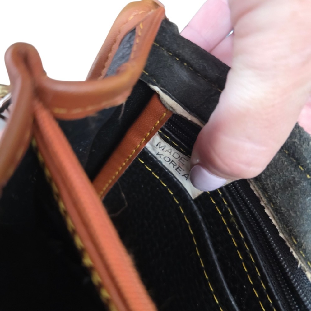 Vintage Dooney & Bourke AWL Black Tan Leather Crossbody Shoulder Bag Duck Logo - Picture 12 of 16